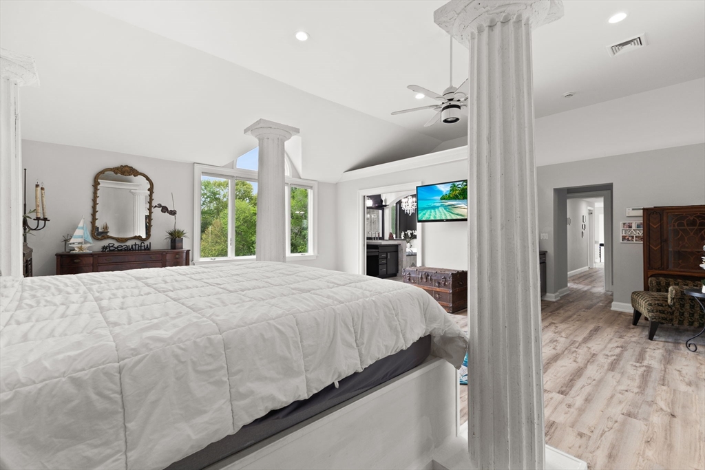 75 Narrows Road Freetown, MA 02702 - Photo 12 of 40