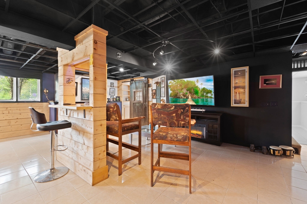 75 Narrows Road Freetown, MA 02702 - Photo 33 of 40