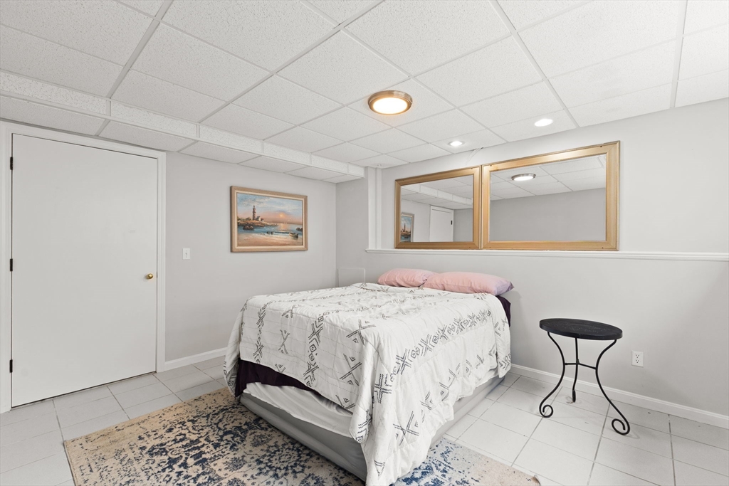 75 Narrows Road Freetown, MA 02702 - Photo 35 of 40