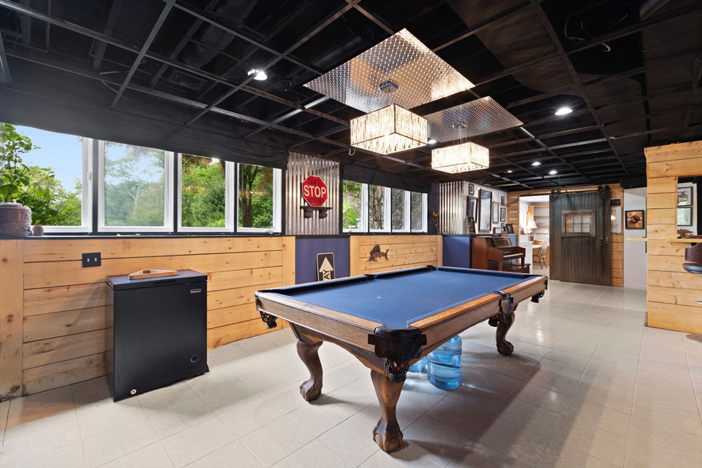 75 Narrows Road Freetown, MA 02702 - Photo 7 of 40