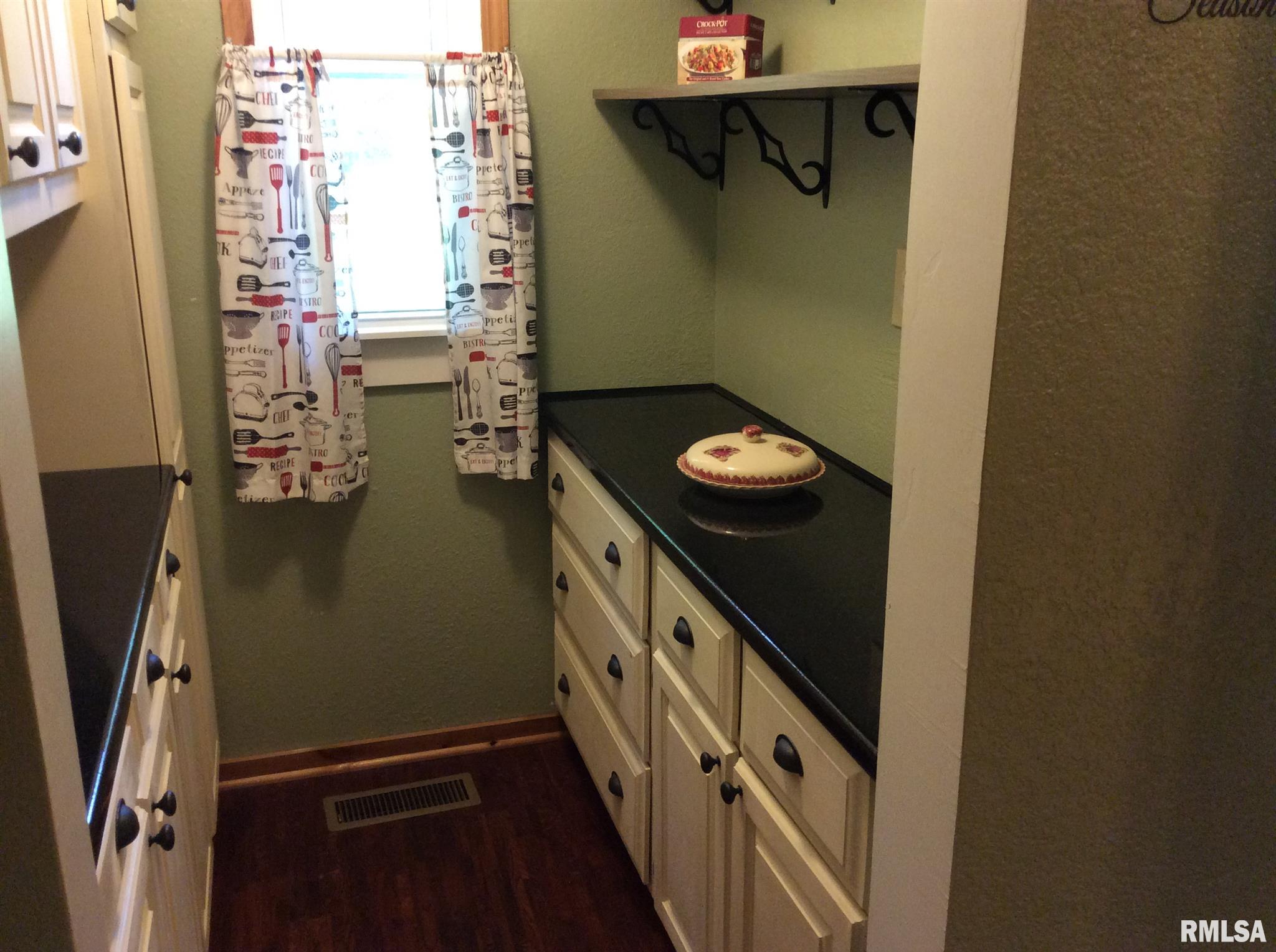 1512 Salem Road Mount Vernon, IL 62864 - Photo 23 of 50 Gallery Image 23