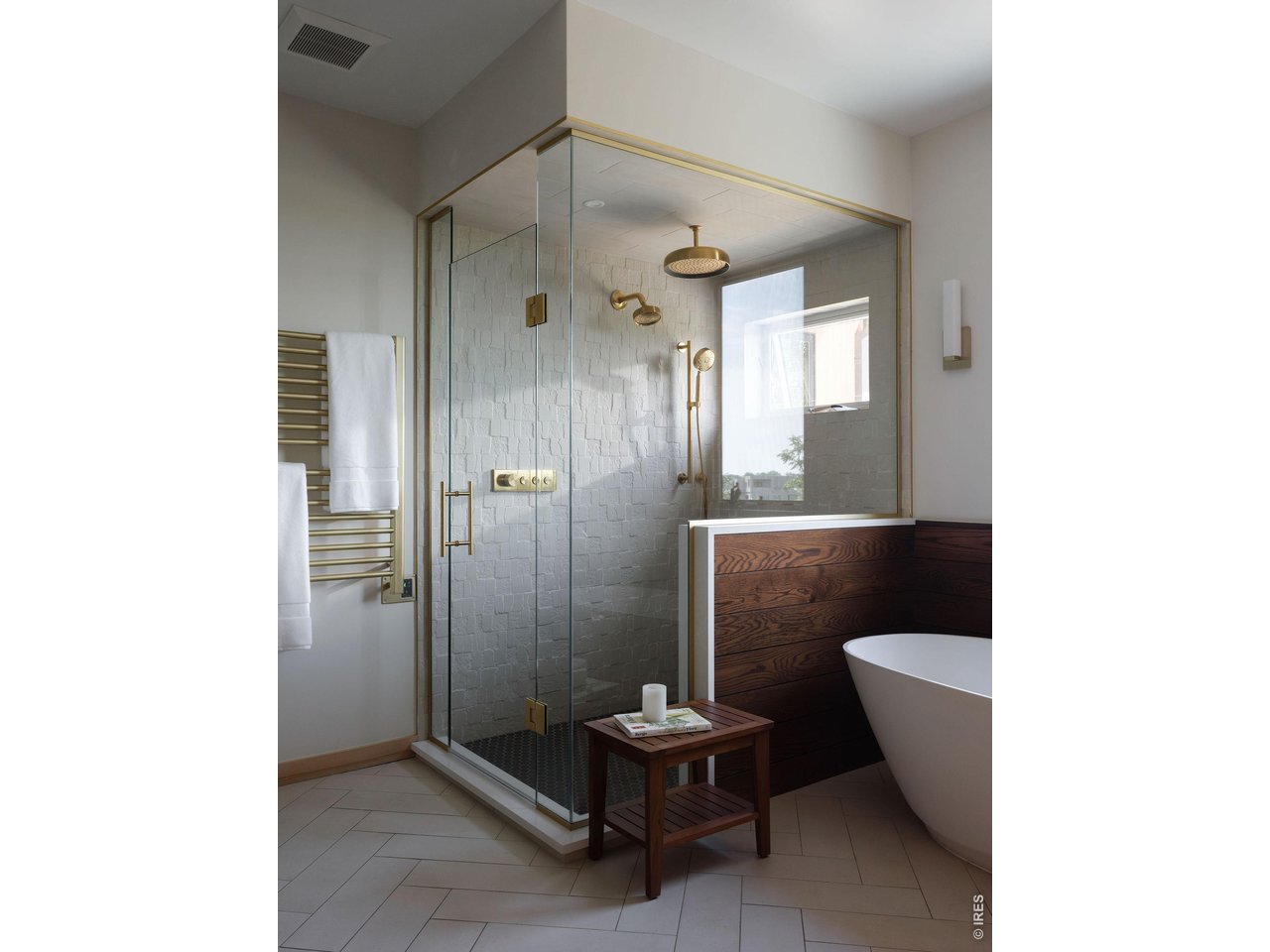9773 Phillips Road Lafayette, CO 80026 - Photo 21 of 46 a bathroom with a toilet and a shower