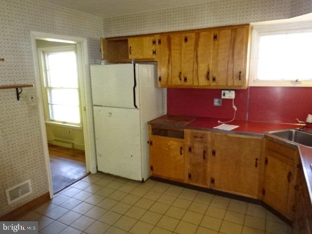 500 Lloyd Road Harrisburg, PA 17109 - Photo 4 of 13 Gallery Image 4