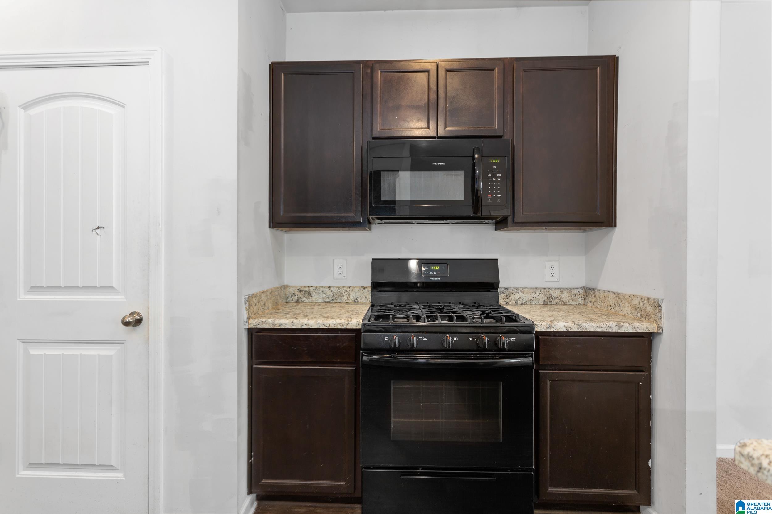 726 Twin Ridge Circle Lincoln, AL 35096 - Photo 9 of 31