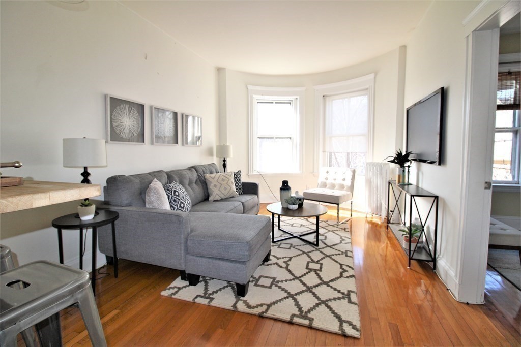 32 Winchester Street, Unit 8 Brookline, MA 02446 - Photo 2 of 12