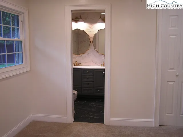 $729,000 | 384 New River Heights Road, Boone, NC 28607