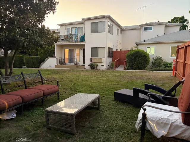 $3,500 | 1524 Stanford Street, Unit E, Santa Monica, CA 90404