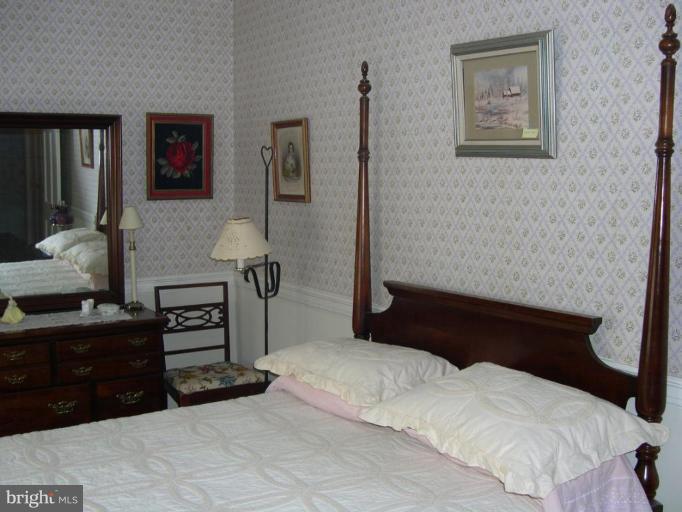 4011 Pine Brook Road Alexandria, VA 22310 - Photo 8 of 21 Bedroom #1