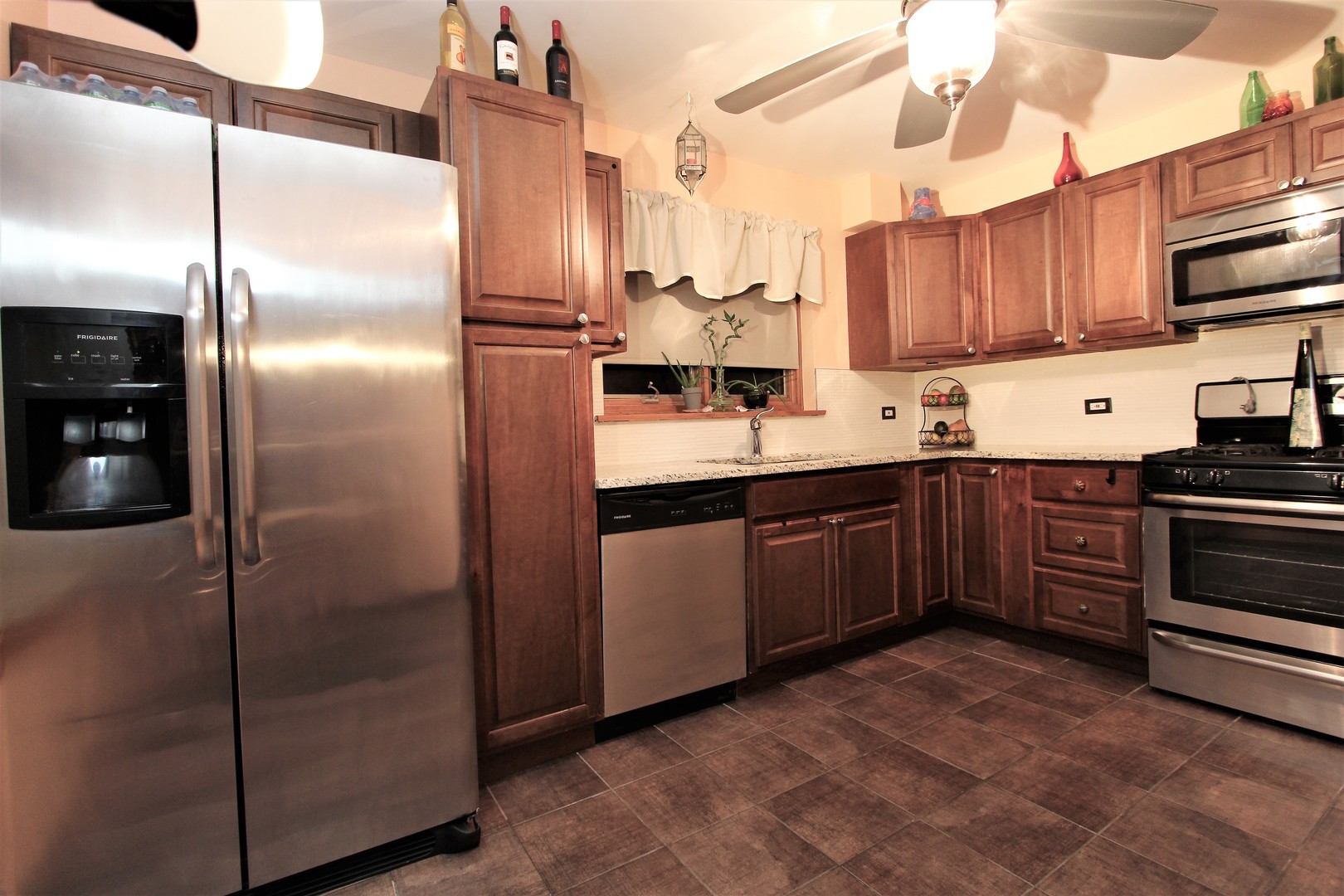 369 Des Plaines Avenue Riverside, IL 60546 - Photo 5 of 16