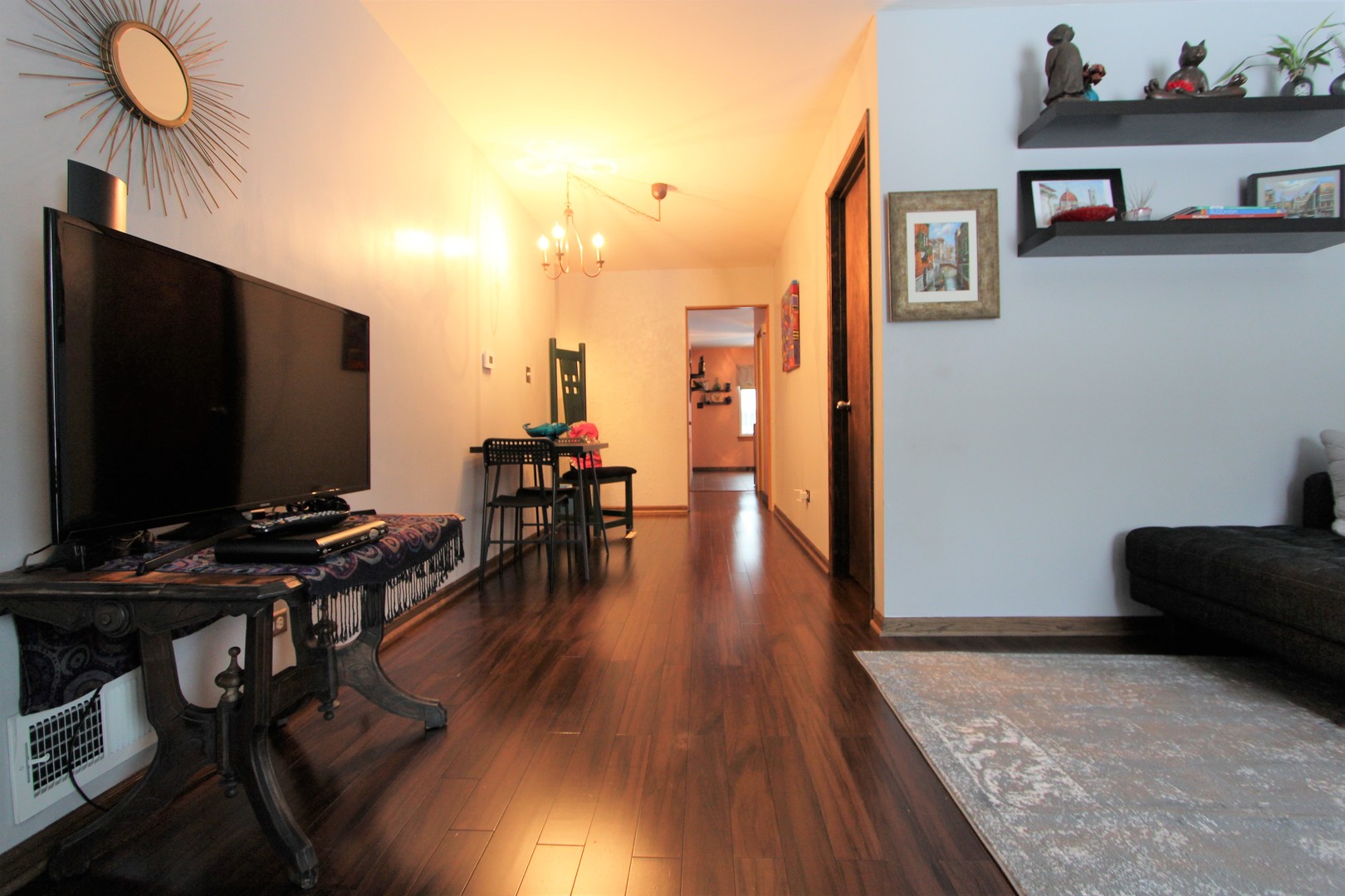 369 Des Plaines Avenue Riverside, IL 60546 - Photo 8 of 16