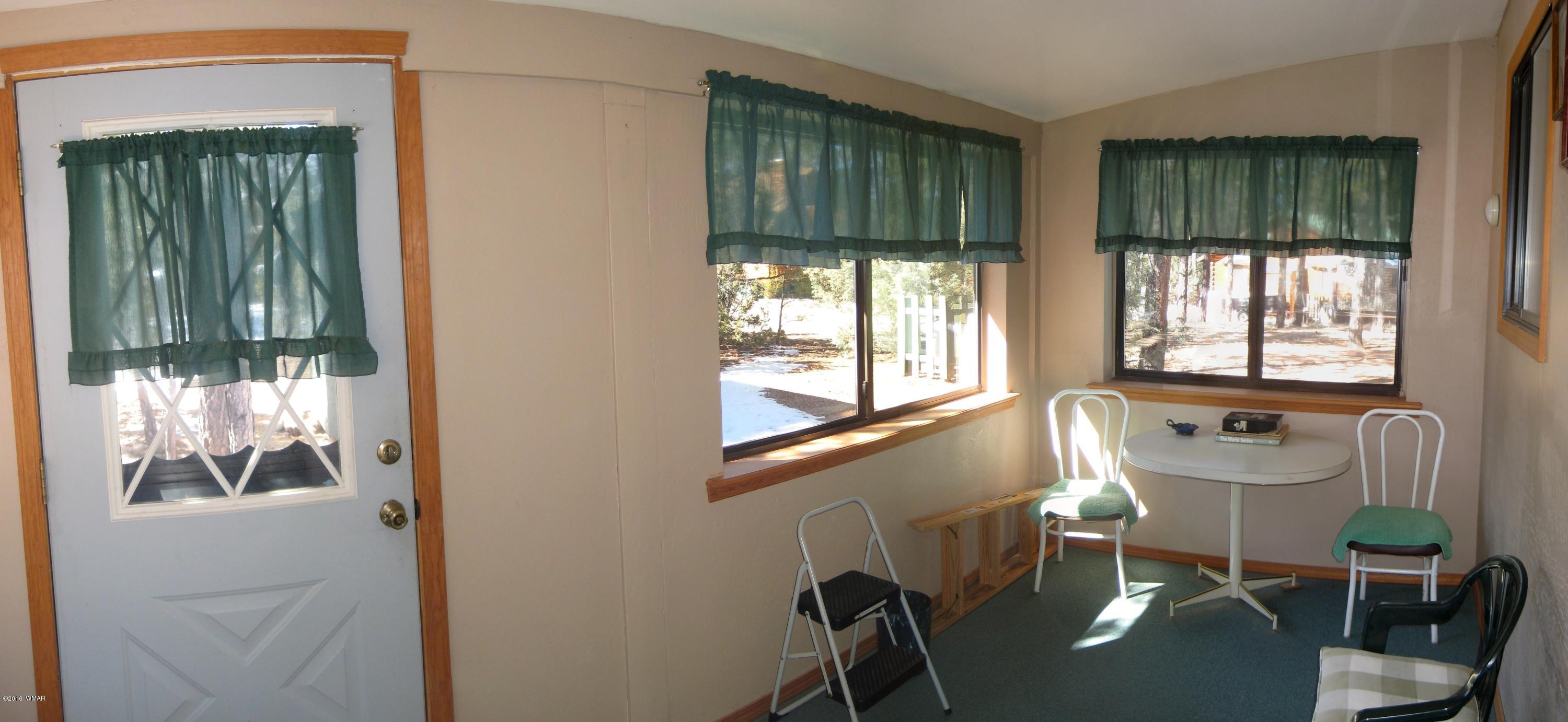 2233 Roundabout Way Overgaard, AZ 85933 - Photo 11 of 32 Gallery Image 11