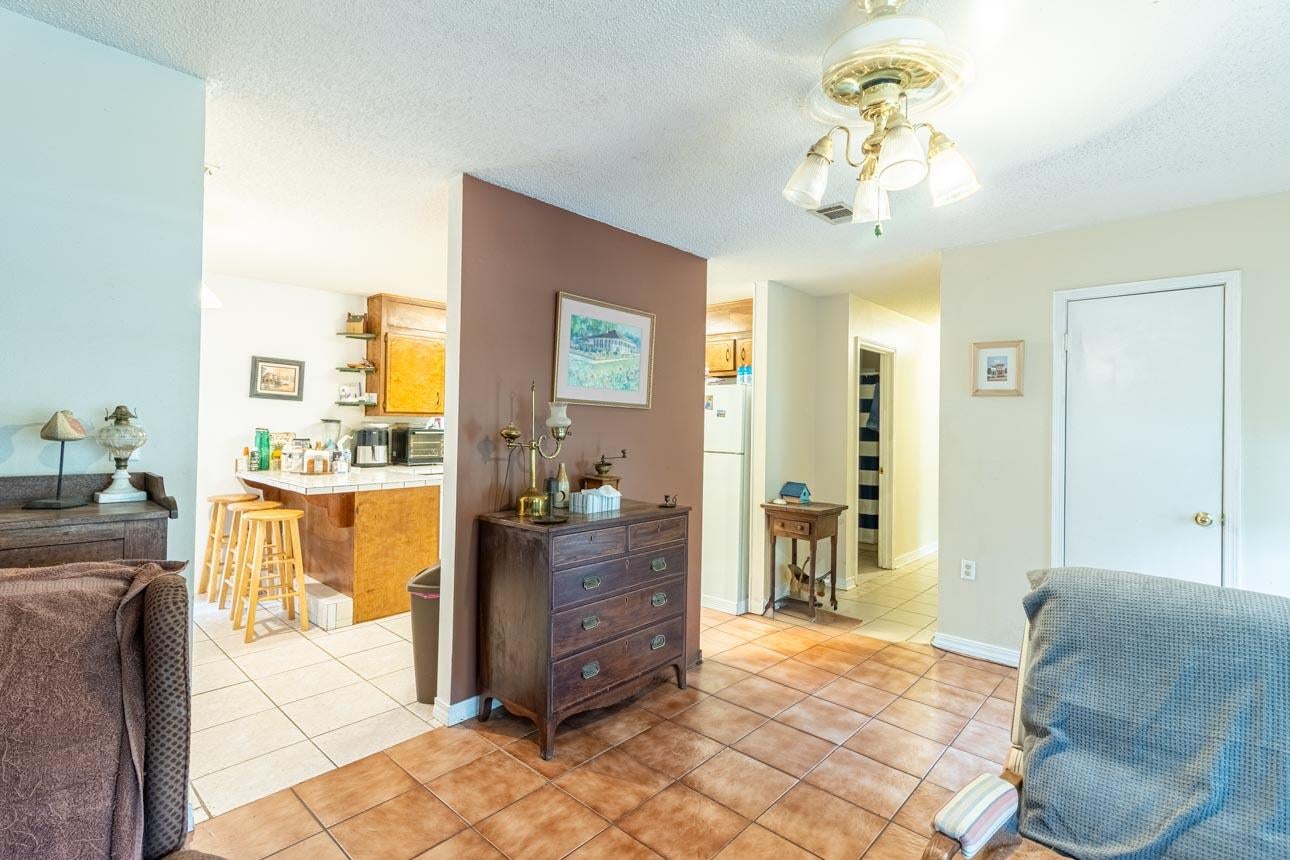 3075 Holley Point Road Navarre, FL 32566 - Photo 4 of 24 Gallery Image 4