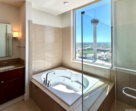 $4,200 | 610 East Market Street, Unit 2601, San Antonio, TX 78205