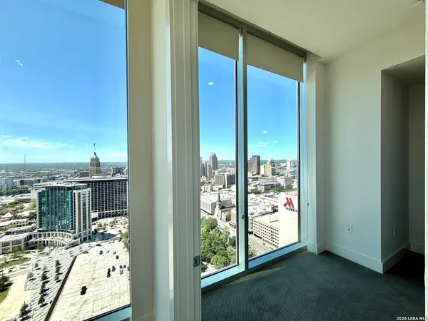 $4,200 | 610 East Market Street, Unit 2601, San Antonio, TX 78205