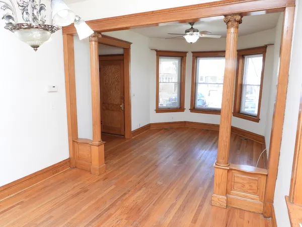 $1,950 | 5119 West Pensacola Avenue, Unit 1, Chicago, IL 60641