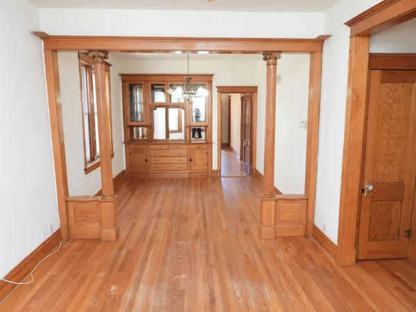 $1,950 | 5119 West Pensacola Avenue, Unit 1, Chicago, IL 60641