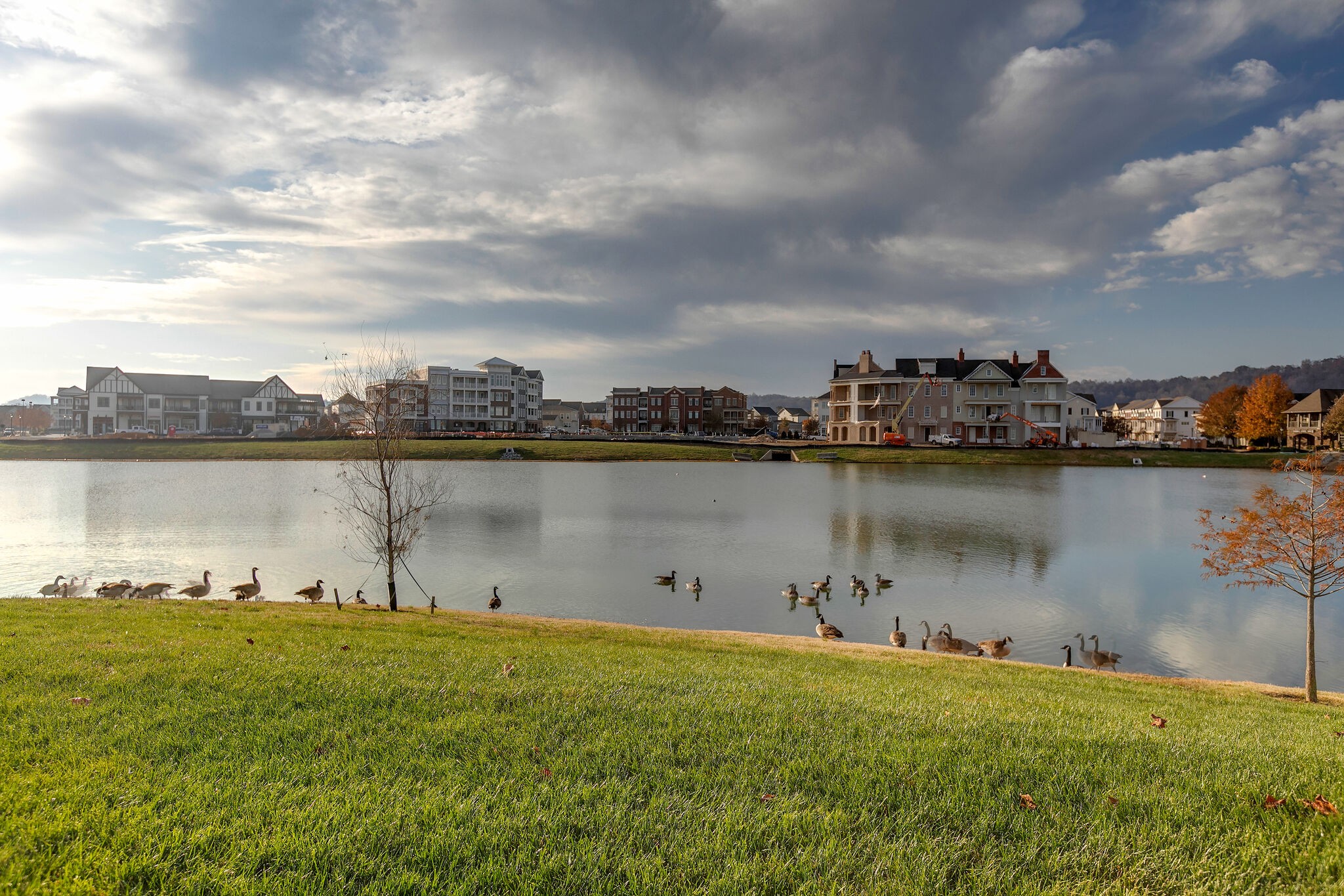 1606 Eliot Road Franklin, TN 37064 - Photo 67 of 67 a view of a lake with houses in the back