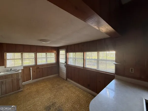 $139,900 | 103 Grace Avenue, Unit 1, Fitzgerald, GA 31750