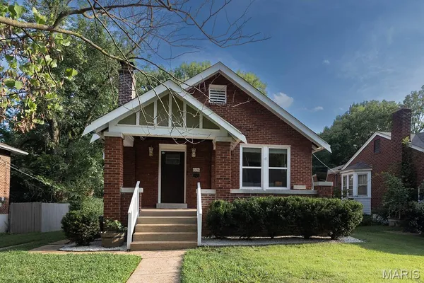 $159,000 | 8126 Madison Avenue, Vinita Park, MO 63114