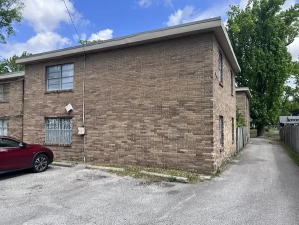 $994,000 | 955 North Parkway, Memphis, TN 38105