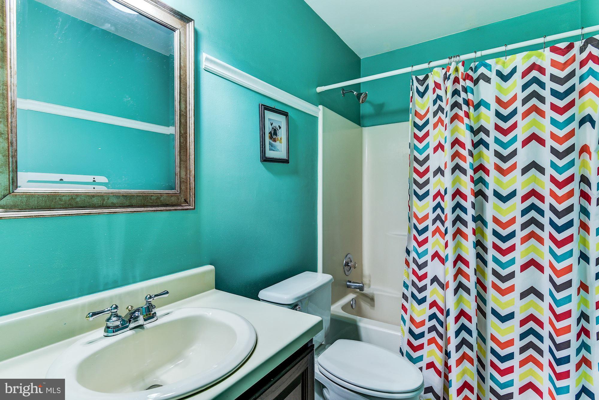 23612 Dixie Ridge Court Gaithersburg, MD 20882 - Photo 21 of 38 Full Bath