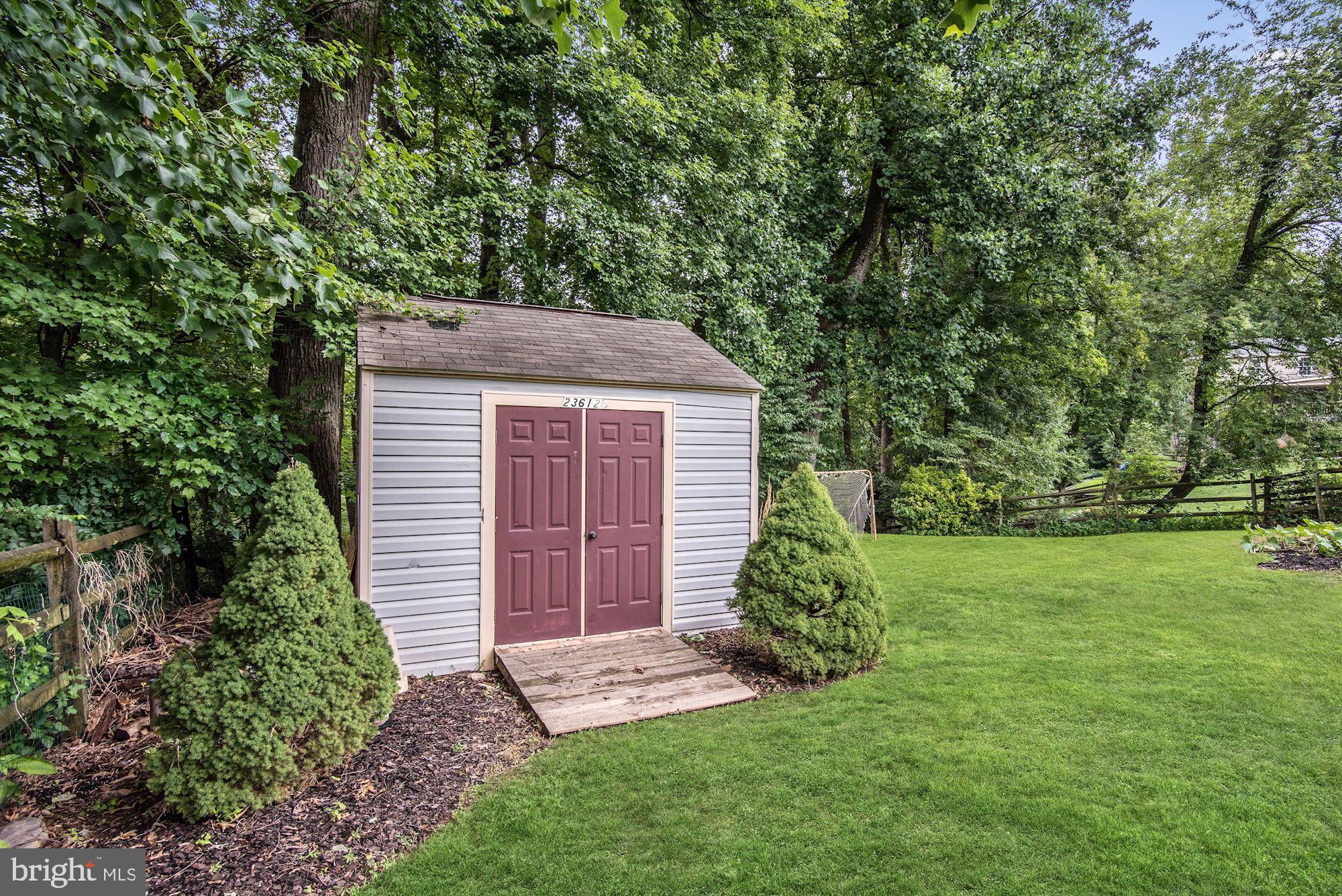 23612 Dixie Ridge Court Gaithersburg, MD 20882 - Photo 29 of 38 Secure Storage