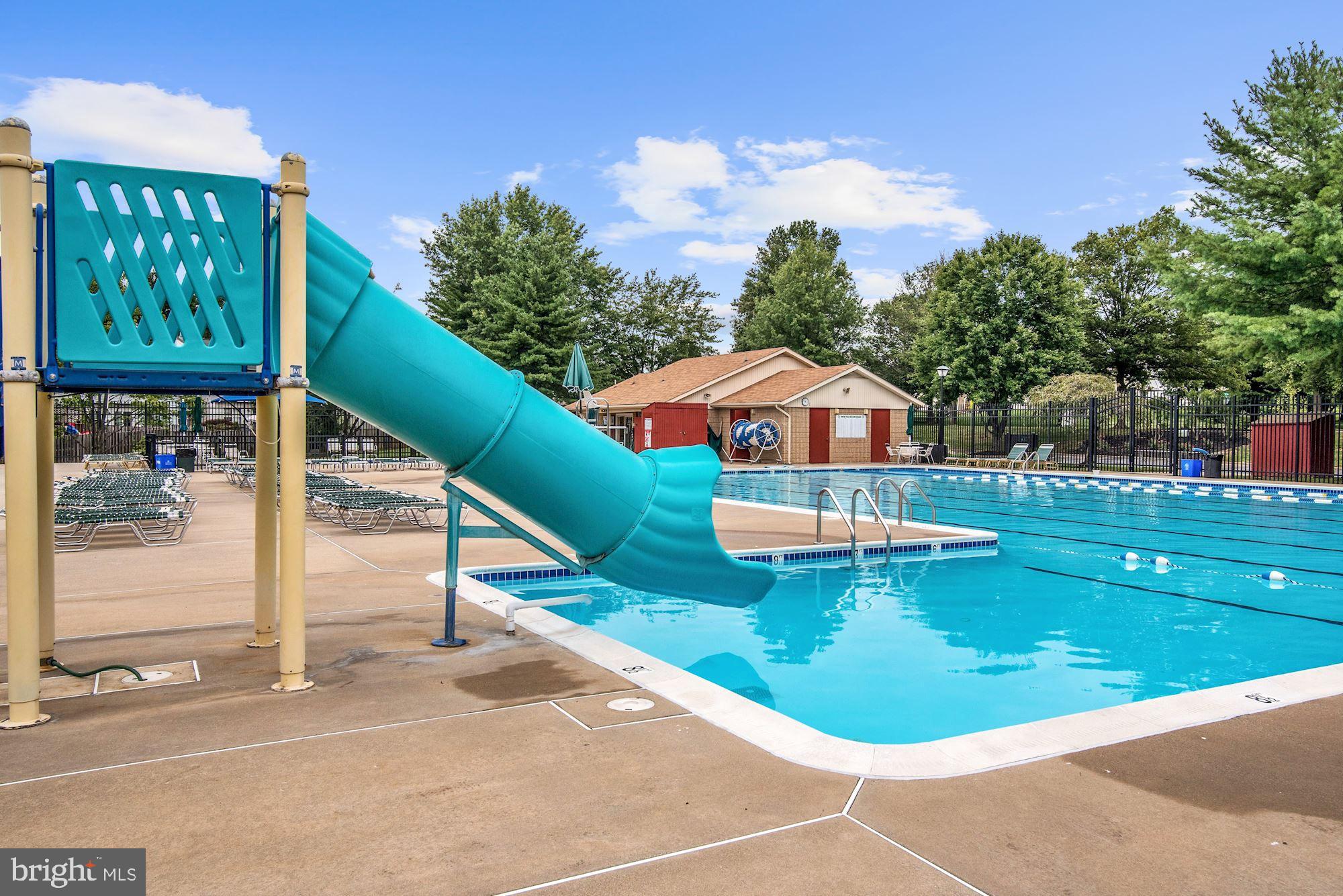 23612 Dixie Ridge Court Gaithersburg, MD 20882 - Photo 33 of 38 Community | Swimming Pool