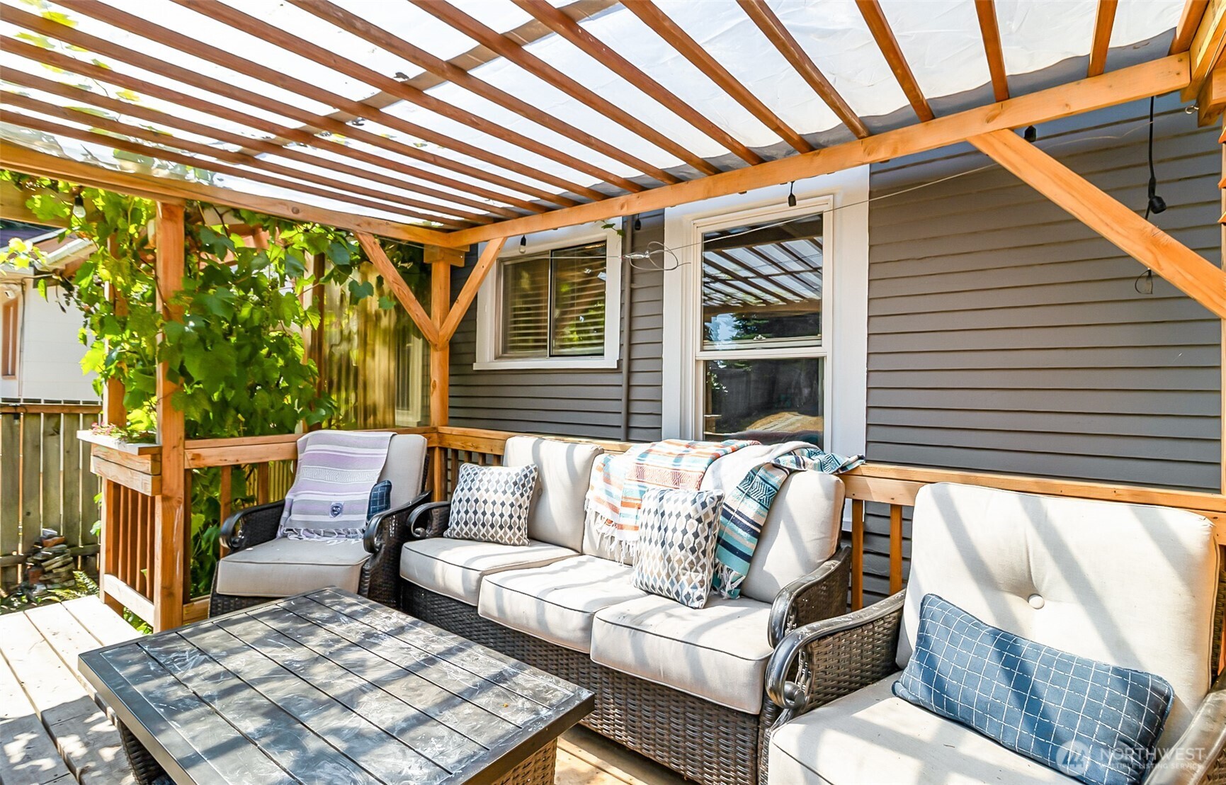 3503 Rockefeller Avenue Everett, WA 98201 - Photo 34 of 36 a balcony with furniture and next to a window