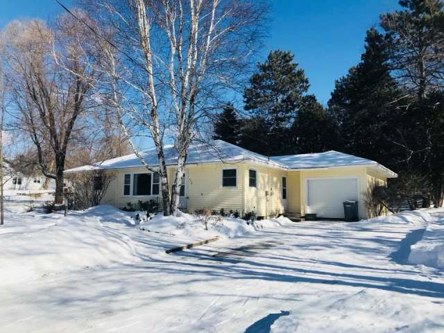 378 Hillandale Avenue Rhinelander, WI 54501 - Photo 1 of 20 Gallery Image 1