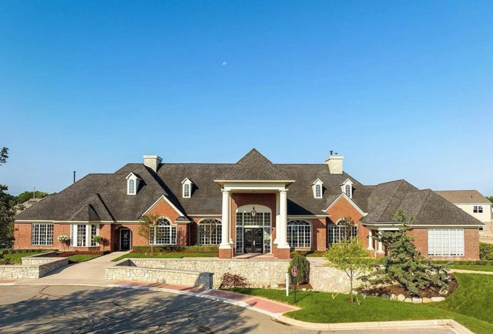 45588 South Stonewood Road Canton, MI 48187 - Photo 37 of 47 Clubhouse