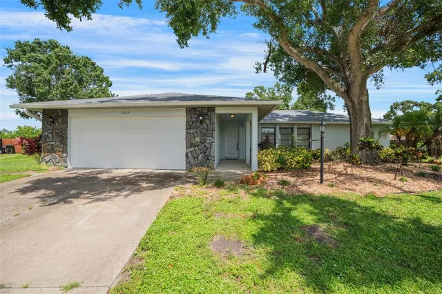 $415,000 | 2044 Country Meadows Lane, Sarasota, FL 34235