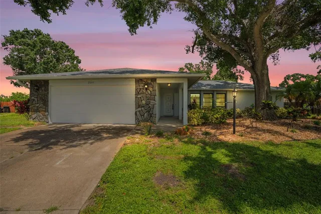 $415,000 | 2044 Country Meadows Lane, Sarasota, FL 34235