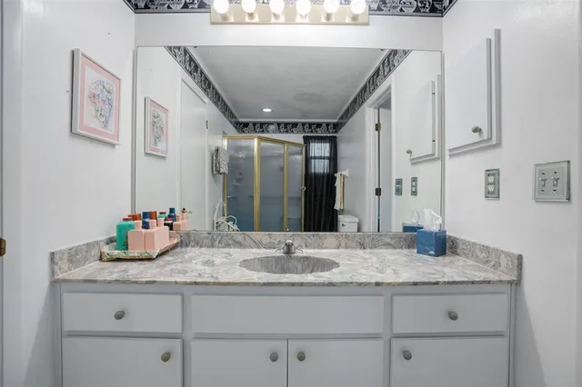 $415,000 | 2044 Country Meadows Lane, Sarasota, FL 34235