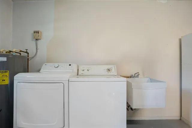 $415,000 | 2044 Country Meadows Lane, Sarasota, FL 34235