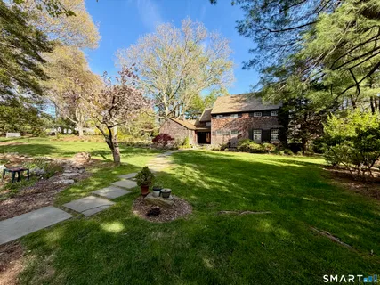 $2,099,000 | 151 Skunk Lane, Wilton, CT 06897
