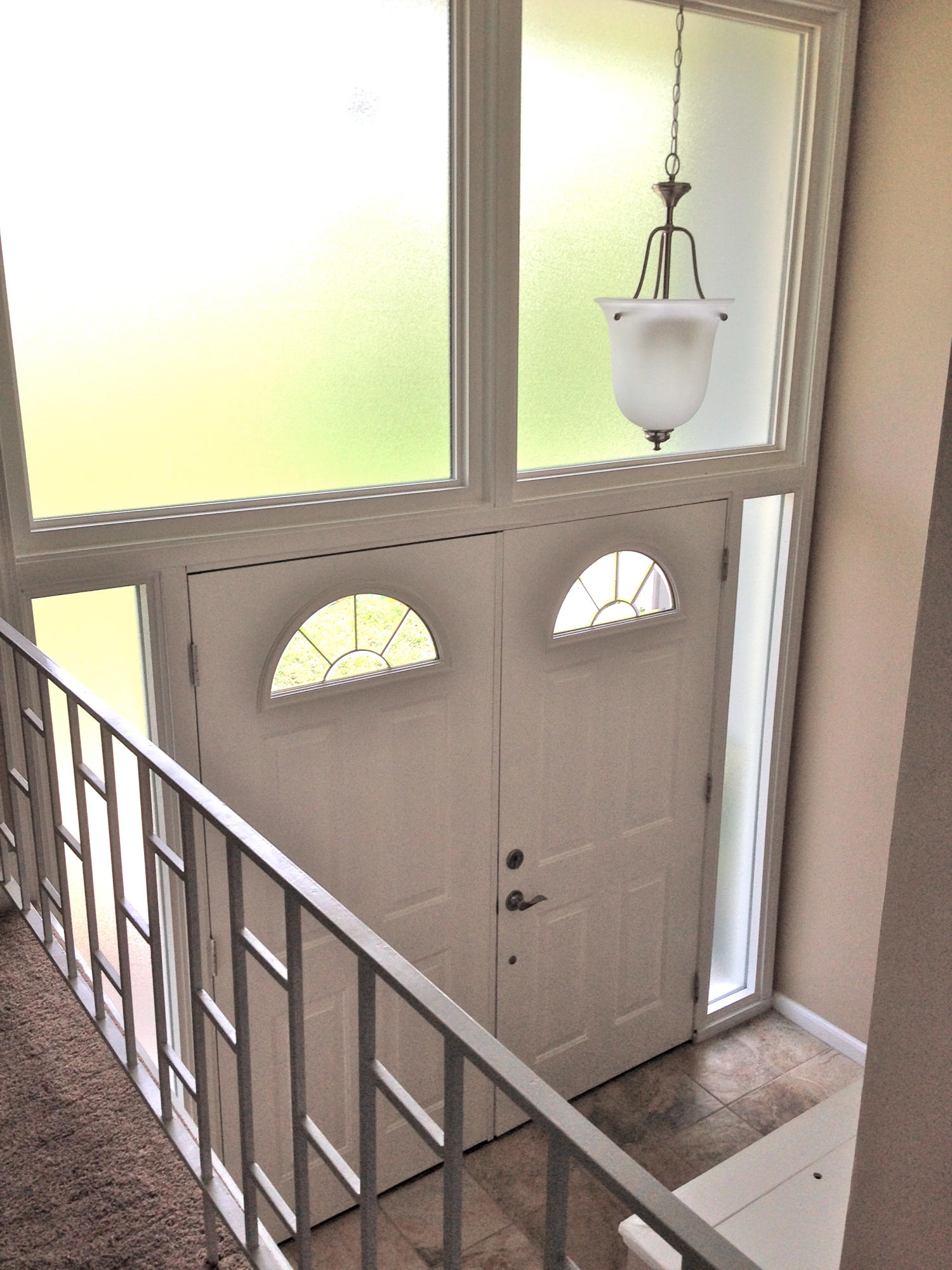 108 Albright Road Oak Ridge, TN 37830 - Photo 2 of 30 Foyer with new windows