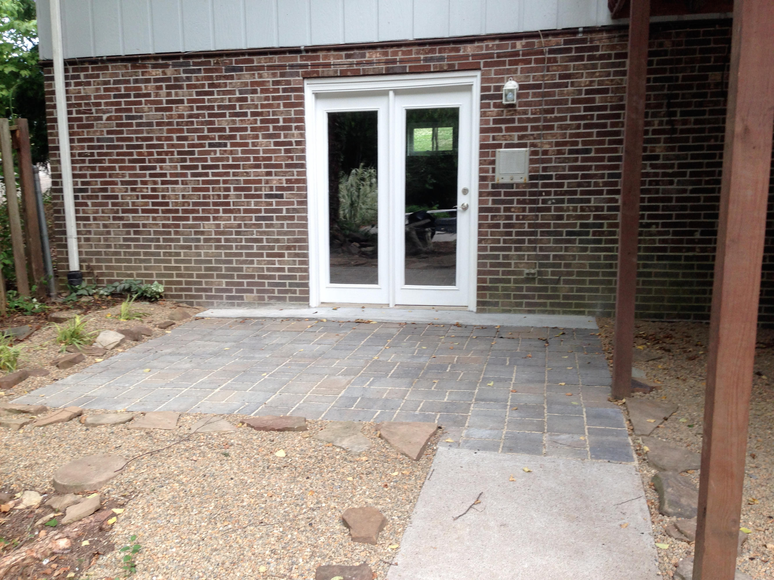 108 Albright Road Oak Ridge, TN 37830 - Photo 25 of 30 Patio outside den