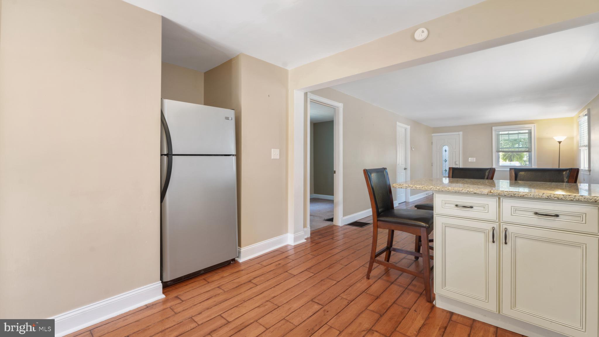 652 Taylor Street Riverside, NJ 08075 - Photo 4 of 12