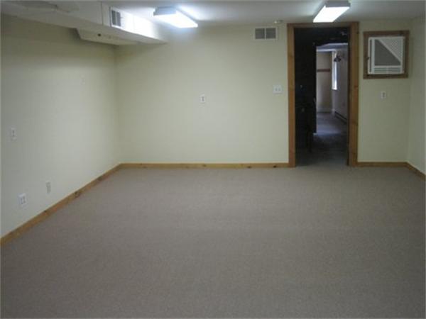 125 Red Gate Lane Amherst, MA 01002 - Photo 10 of 18 Gallery Image 10