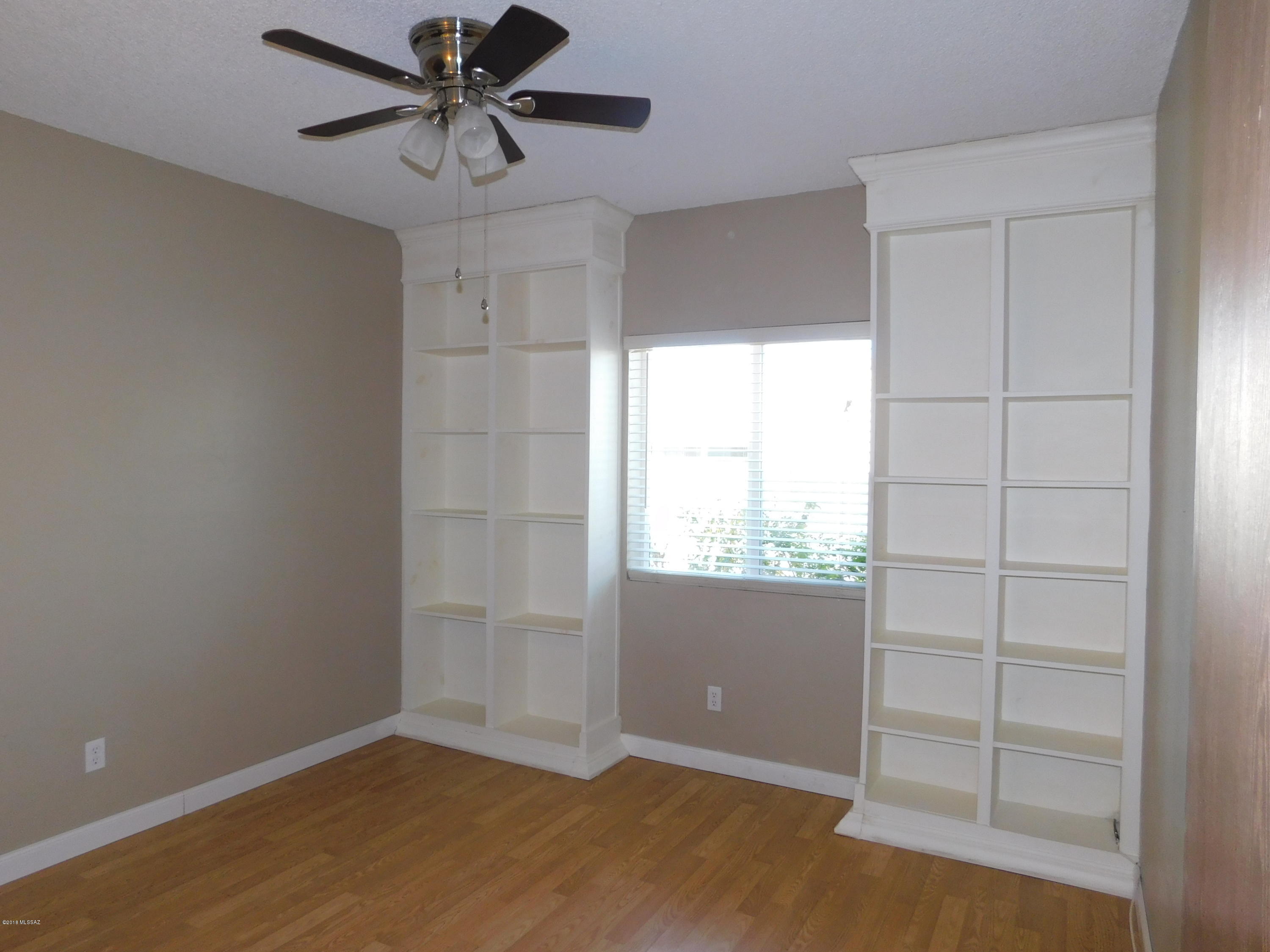 211 West Roger Road, Unit 20 Tucson, AZ 85705 - Photo 8 of 21
