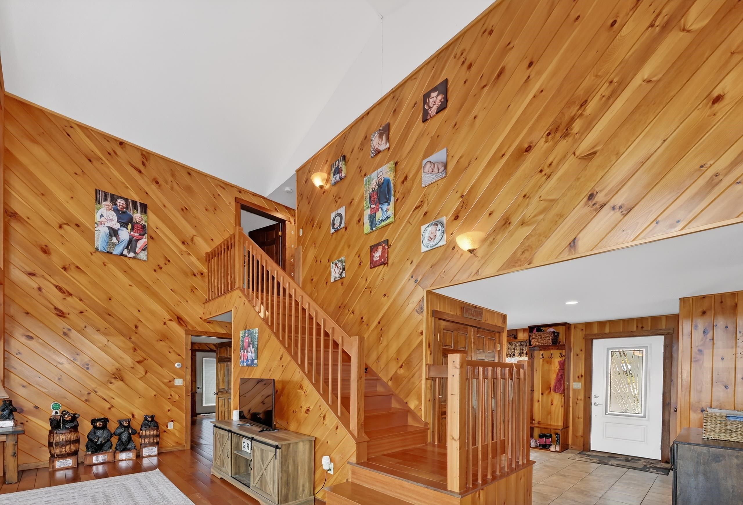 216 High Ridge Lane Thetford, VT 05043 - Photo 9 of 47 Gallery Image 9
