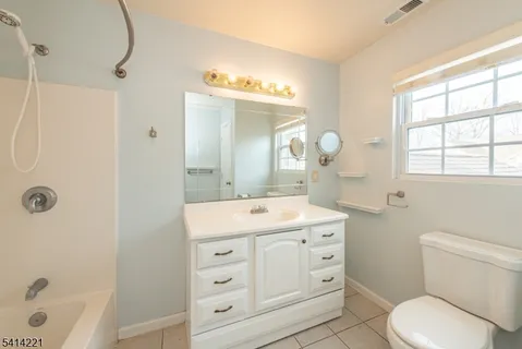 $675,000 | 28 Lincoln Avenue, Lake Hiawatha, NJ 07034