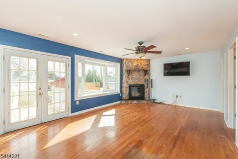 $675,000 | 28 Lincoln Avenue, Lake Hiawatha, NJ 07034