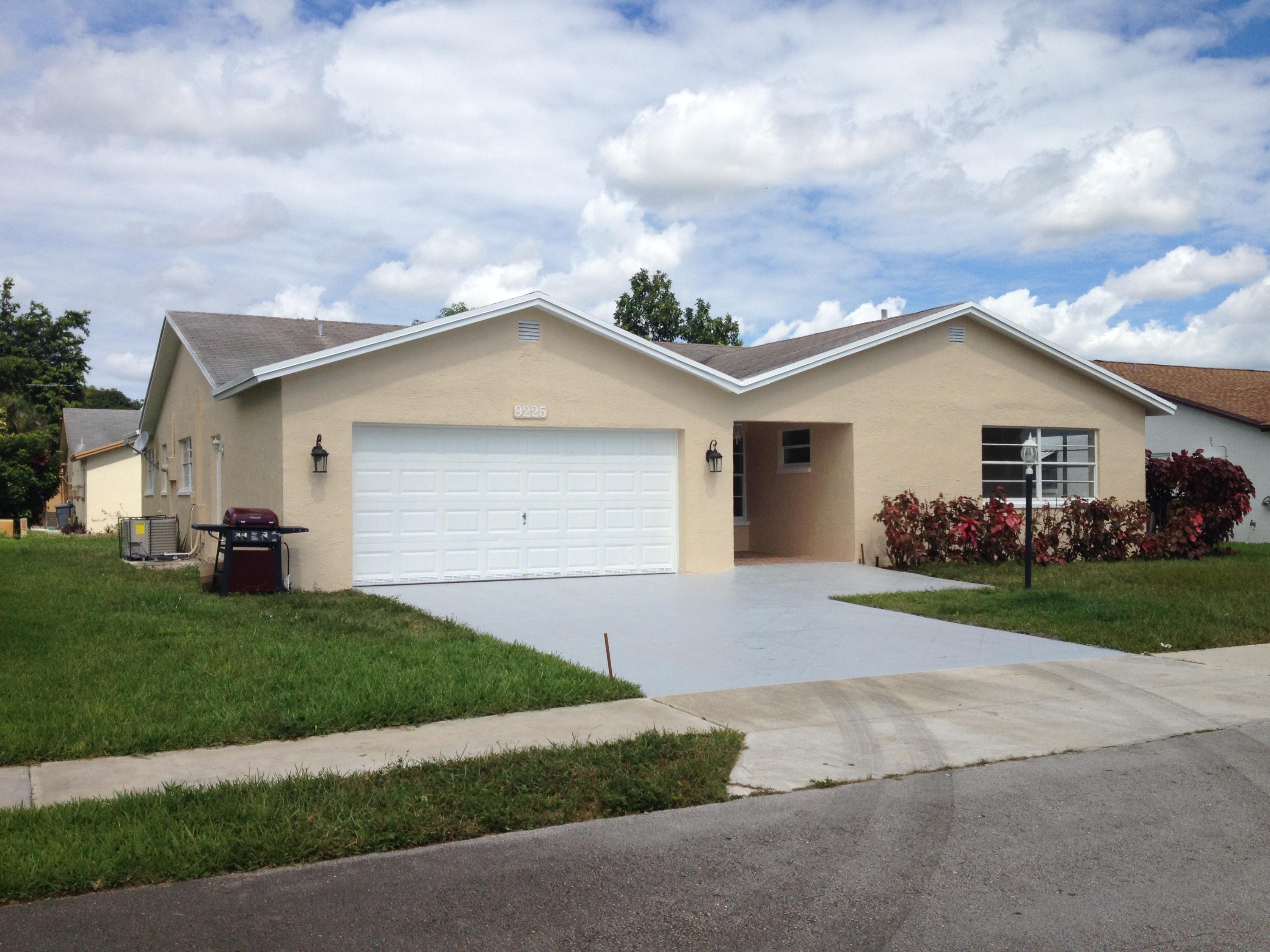 9225 Southwest 18th Street Boca Raton, FL 33428 - Photo 1 of 35 front