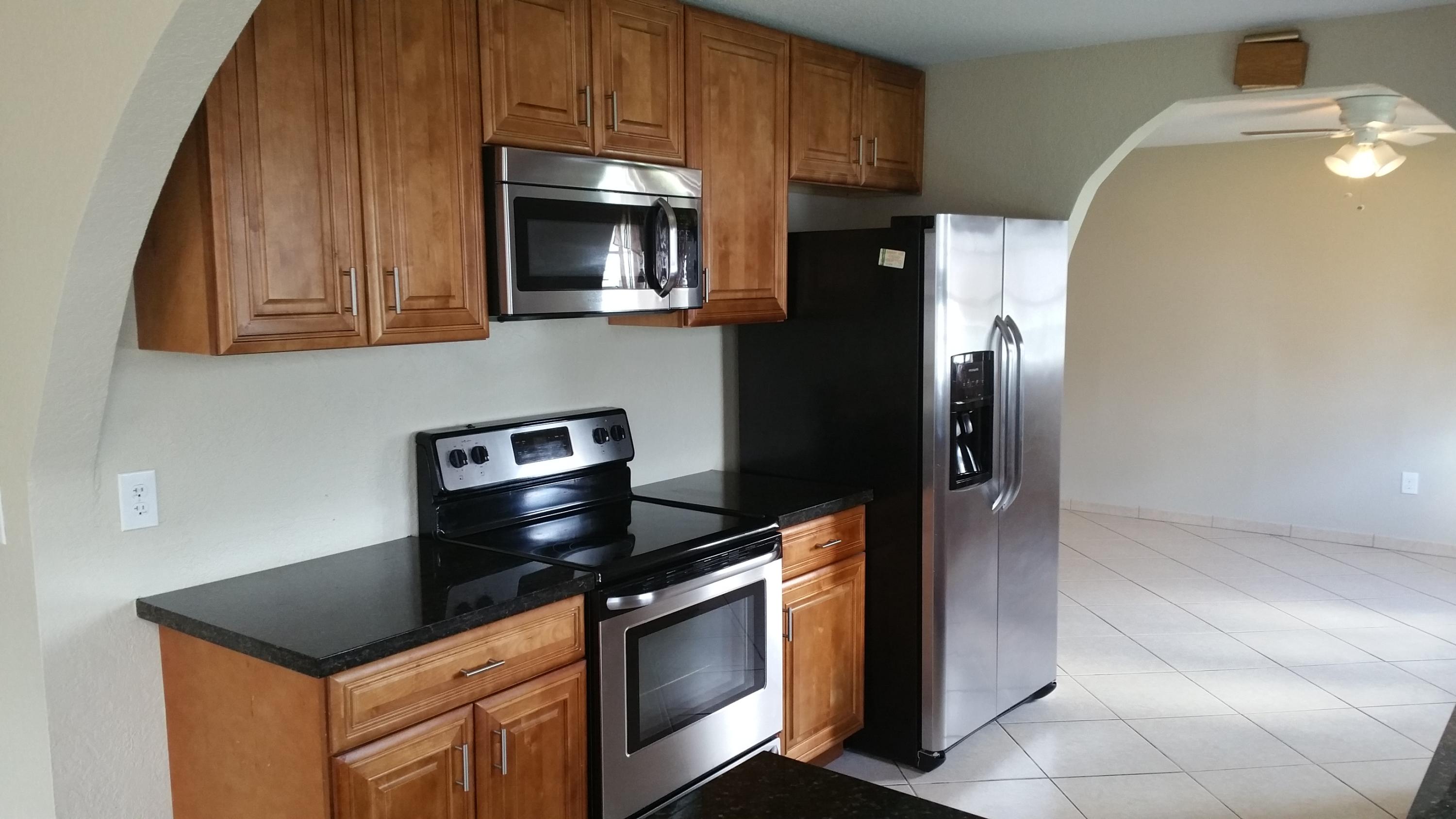 9225 Southwest 18th Street Boca Raton, FL 33428 - Photo 4 of 35 20160725_124547