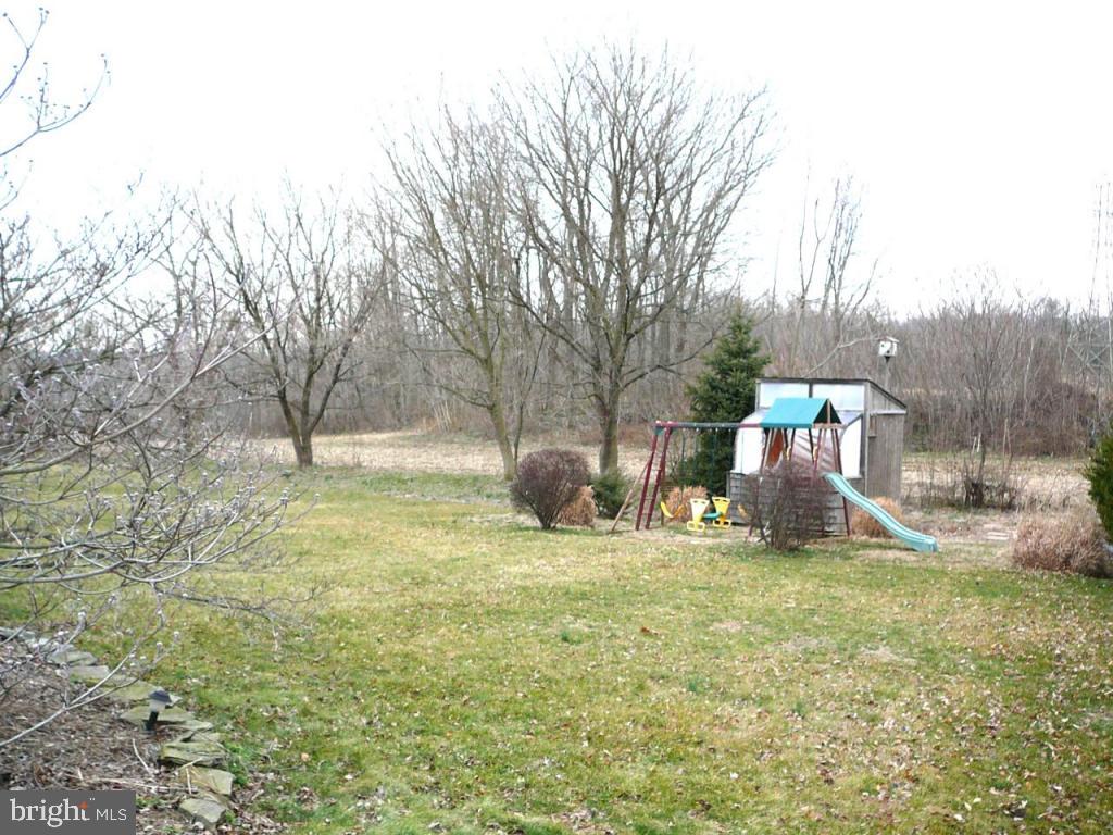 1721 Wilderness Road Lancaster, PA 17603 - Photo 4 of 11 Gallery Image 4