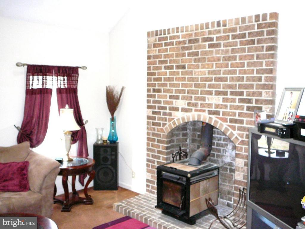 1721 Wilderness Road Lancaster, PA 17603 - Photo 5 of 11 Gallery Image 5