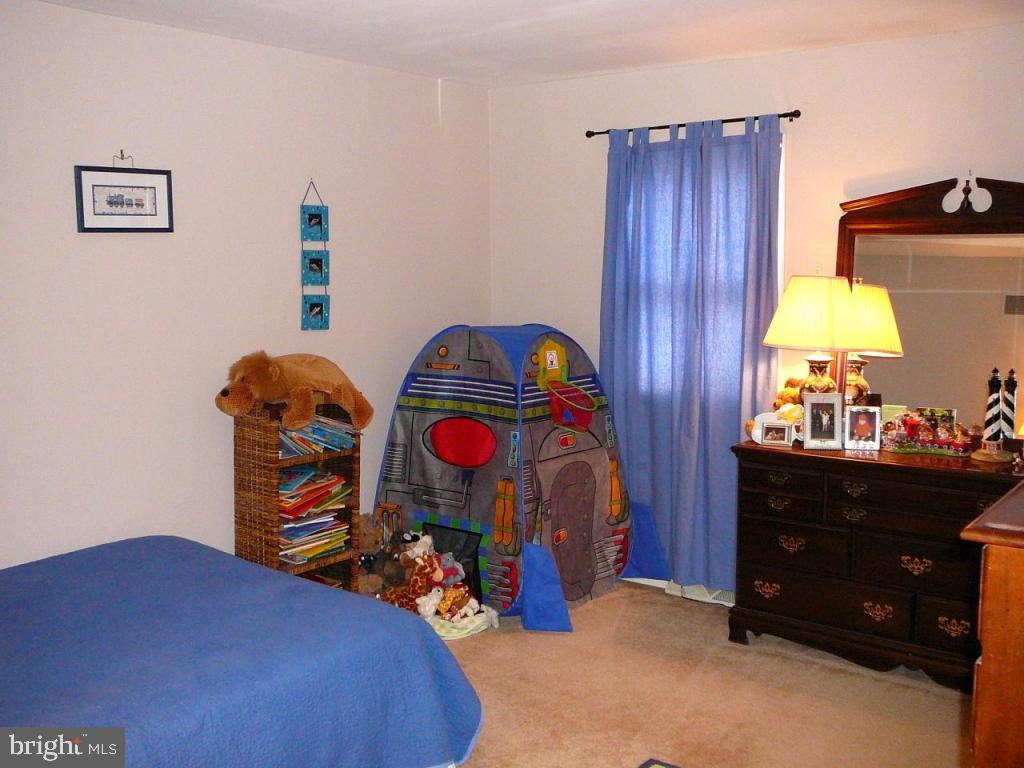 1721 Wilderness Road Lancaster, PA 17603 - Photo 7 of 11 Gallery Image 7