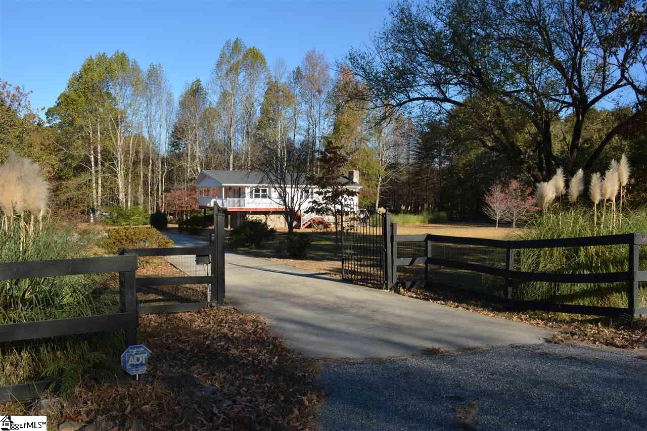 215 Thompson Road Taylors, SC 29687 - Photo 26 of 27