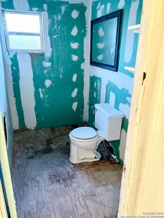 $24,950 | 622 South 12th Street, Kingsville, TX 78363